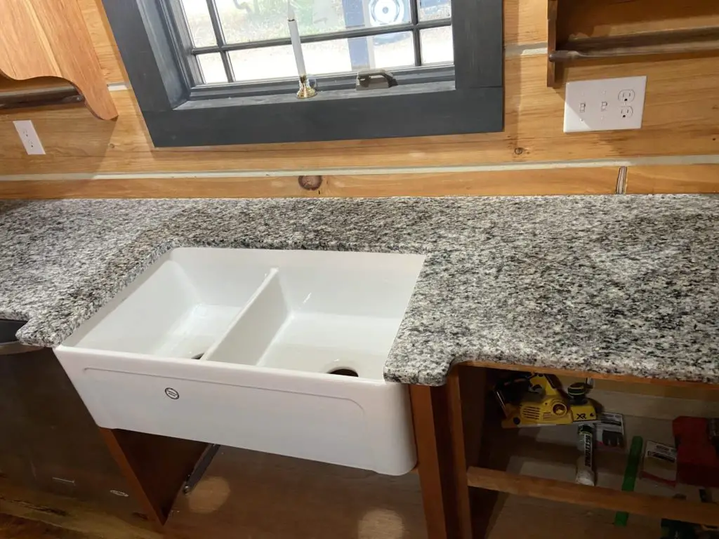 Valle Nevado Honed Granite Kitchen Countertops